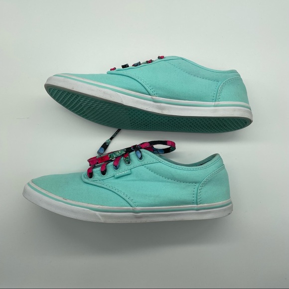 Vans light blue sneakers with floral laces and floral interior in women’s size 8 - Picture 6 of 11
